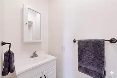 22 Overlook Place, Newburgh, NY 12550 - Photo 10