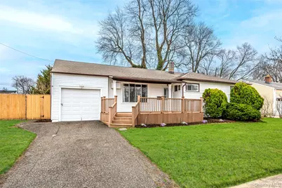 1091 Gardiner Drive, Bay Shore, NY 11706 - Photo 1