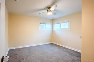 1091 Gardiner Dr, Bay Shore, NY 11706 - Photo 22