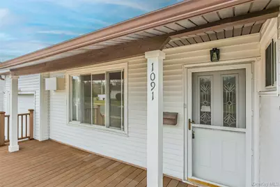 1091 Gardiner Drive, Bay Shore, NY 11706 - Photo 2
