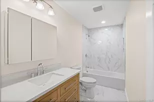 1091 Gardiner Dr, Bay Shore, NY 11706 - Photo 18