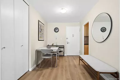 130 E 18th Street #10V, New York, NY 10003 - Photo 4