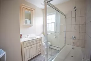 9 Kensington St, Long Beach, NY 11561 - Photo 18