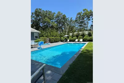 870 Noyack Road, Southampton, NY 11968 - Photo 2