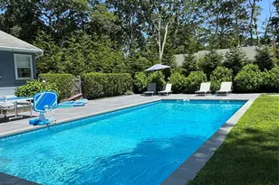 870 Noyack Rd, Southampton, NY 11968 - Photo 2