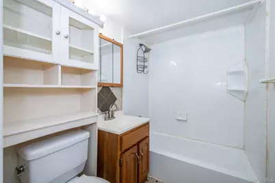 2333 Palmer Avenue #B1, New Rochelle, NY 10801 - Photo 8