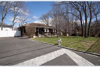 167 Robinwood Drive, Shirley, NY 11967 - Photo 14