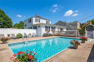 44 Magnolia St, Westbury, NY 11590 - Photo 20