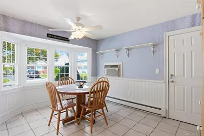 44 Magnolia Street, Westbury, NY 11590 - Photo 14