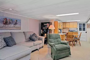 65-41 77th Pl, Middle Village, NY 11379 - Photo 16