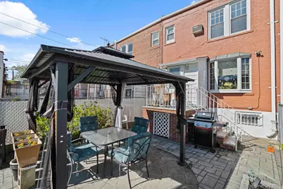 65-41 77th Place, Middle Village, NY 11379 - Photo 20