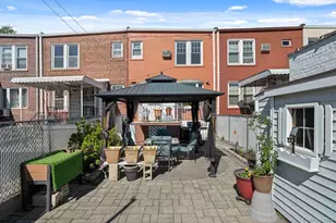 65-41 77th Pl, Middle Village, NY 11379 - Photo 18