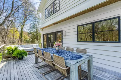 68 Brookside Drive, Manhasset, NY 11030 - Photo 26