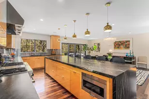 68 Brookside Dr, Manhasset, NY 11030 - Photo 8