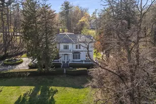 365 E Shore Rd, Great Neck, NY 11023 - Photo 38