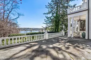 365 E Shore Rd, Great Neck, NY 11023 - Photo 10