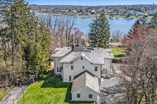 365 E Shore Rd, Great Neck, NY 11023 - Photo 40