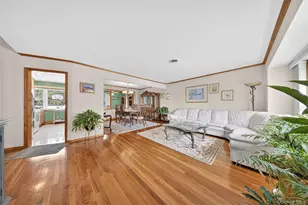 141 Cold Spring Rd, Syosset, NY 11791 - Photo 4