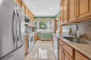 141 Cold Spring Rd, Syosset, NY 11791 - Photo 10