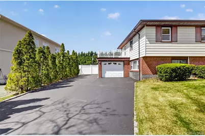 141 Cold Spring Road, Syosset, NY 11791 - Photo 34