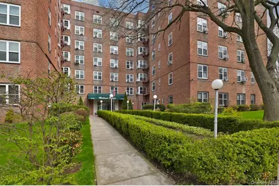 182-25 Wexford Terrace #505, Jamaica, NY 11432 - Photo 1