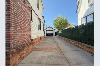 209-44 110th Avenue, Queens Village, NY 11429 - Photo 32
