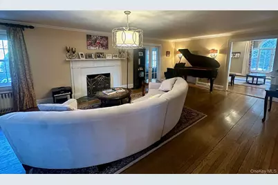118 4th Street, Garden City, NY 11530 - Photo 4