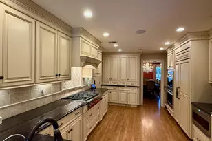 118 4th St, Garden City, NY 11530 - Photo 2
