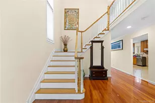 3-35 Cresthaven Ln, Whitestone, NY 11357 - Photo 10