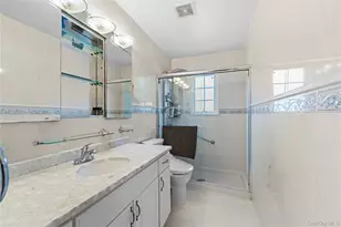 3-35 Cresthaven Ln, Whitestone, NY 11357 - Photo 20