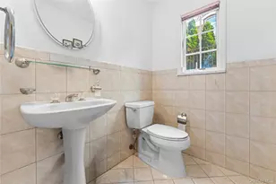 3-35 Cresthaven Ln, Whitestone, NY 11357 - Photo 12