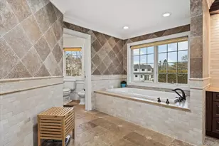 98 Swan Ct, East Hills, NY 11576 - Photo 14