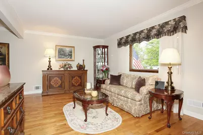 126 E Lewis Avenue, Pearl River, NY 10965 - Photo 8