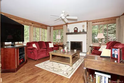 126 E Lewis Avenue, Pearl River, NY 10965 - Photo 22
