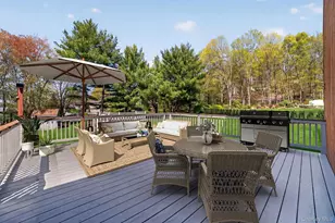 300 Chestnut Ct, Yorktown Heights, NY 10598 - Photo 32
