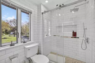 300 Chestnut Ct, Yorktown Heights, NY 10598 - Photo 20