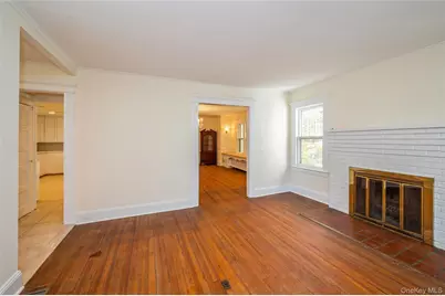 102 Reid Avenue, Port Washington, NY 11050 - Photo 16