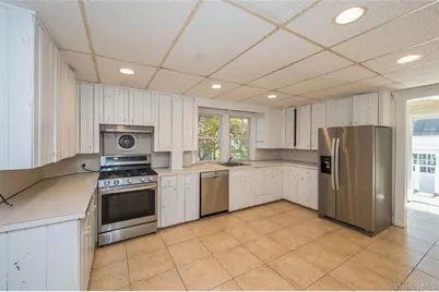 102 Reid Avenue, Port Washington, NY 11050 - Photo 6