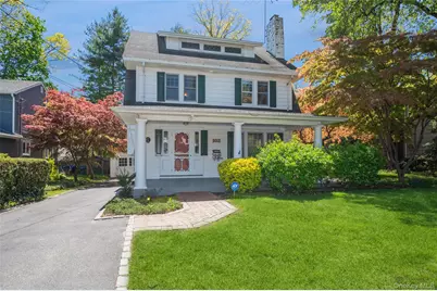 102 Reid Avenue, Port Washington, NY 11050 - Photo 2