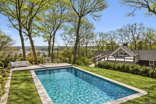 33 Peter's Path, East Hampton, NY 11937 - Photo 2