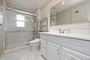 1810 Front St, East Meadow, NY 11554 - Photo 24