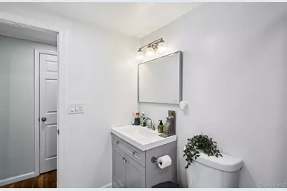 374 Miller Avenue, Freeport, NY 11520 - Photo 38