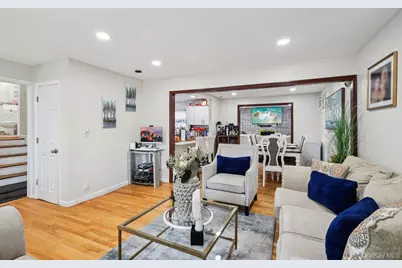 374 Miller Avenue, Freeport, NY 11520 - Photo 6