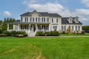 4 Indianwood Ct, Wading River, NY 11792 - Photo 2
