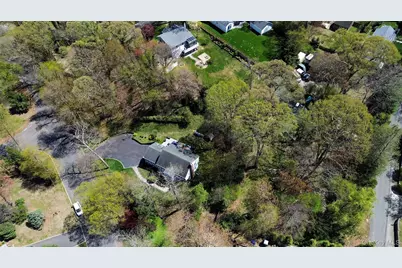 8 Dogwood Road, Stony Brook, NY 11790 - Photo 2