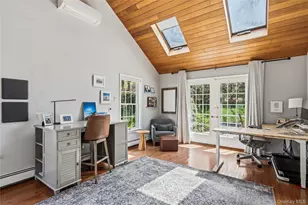 8 Dogwood Rd, Stony Brook, NY 11790 - Photo 20