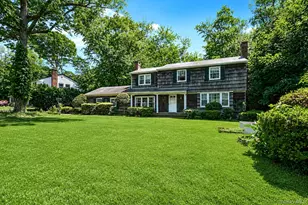 23 Whitney Gate, Smithtown, NY 11787 - Photo 2