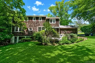 23 Whitney Gate, Smithtown, NY 11787 - Photo 8