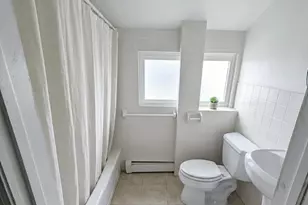 15 Falcon Ln, Levittown, NY 11756 - Photo 22