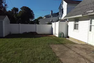 15 Falcon Ln, Levittown, NY 11756 - Photo 24